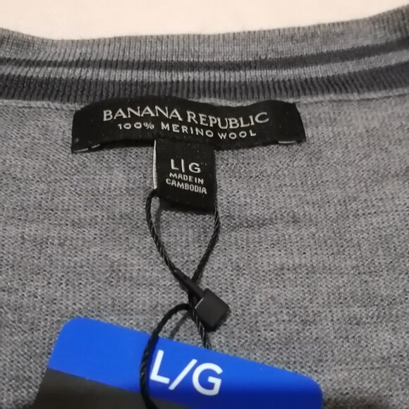 100% Merino Wool V-Neck Sweater, BNWT! - Picture 5 of 7